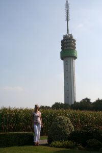 joke lodeweges met toren